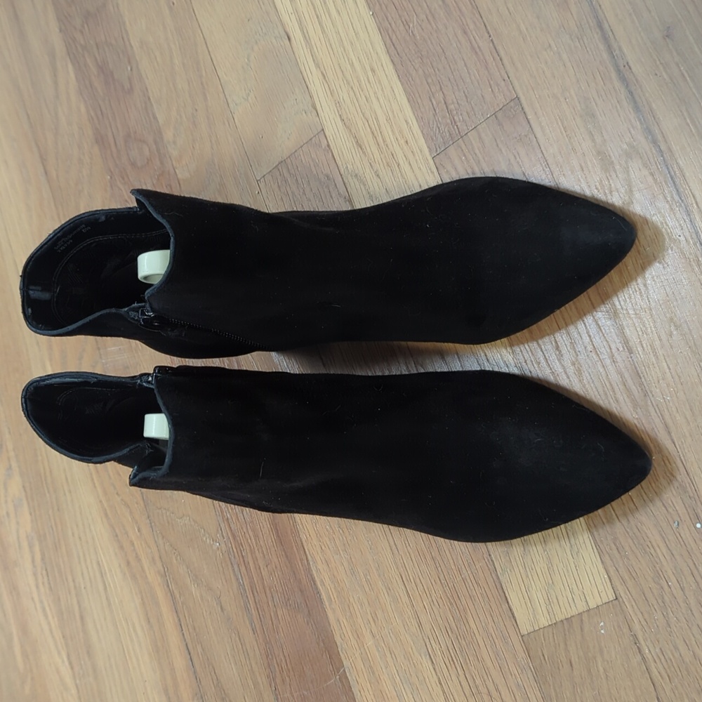 Cole Haan Suede Ankle Boots 8c